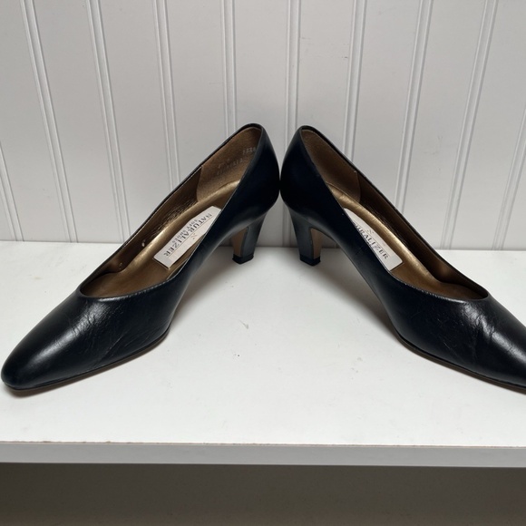 Vintage 90s Naturalizer Black Low Heels Shoes Women’s Size 8.5 B - Picture 1 of 10
